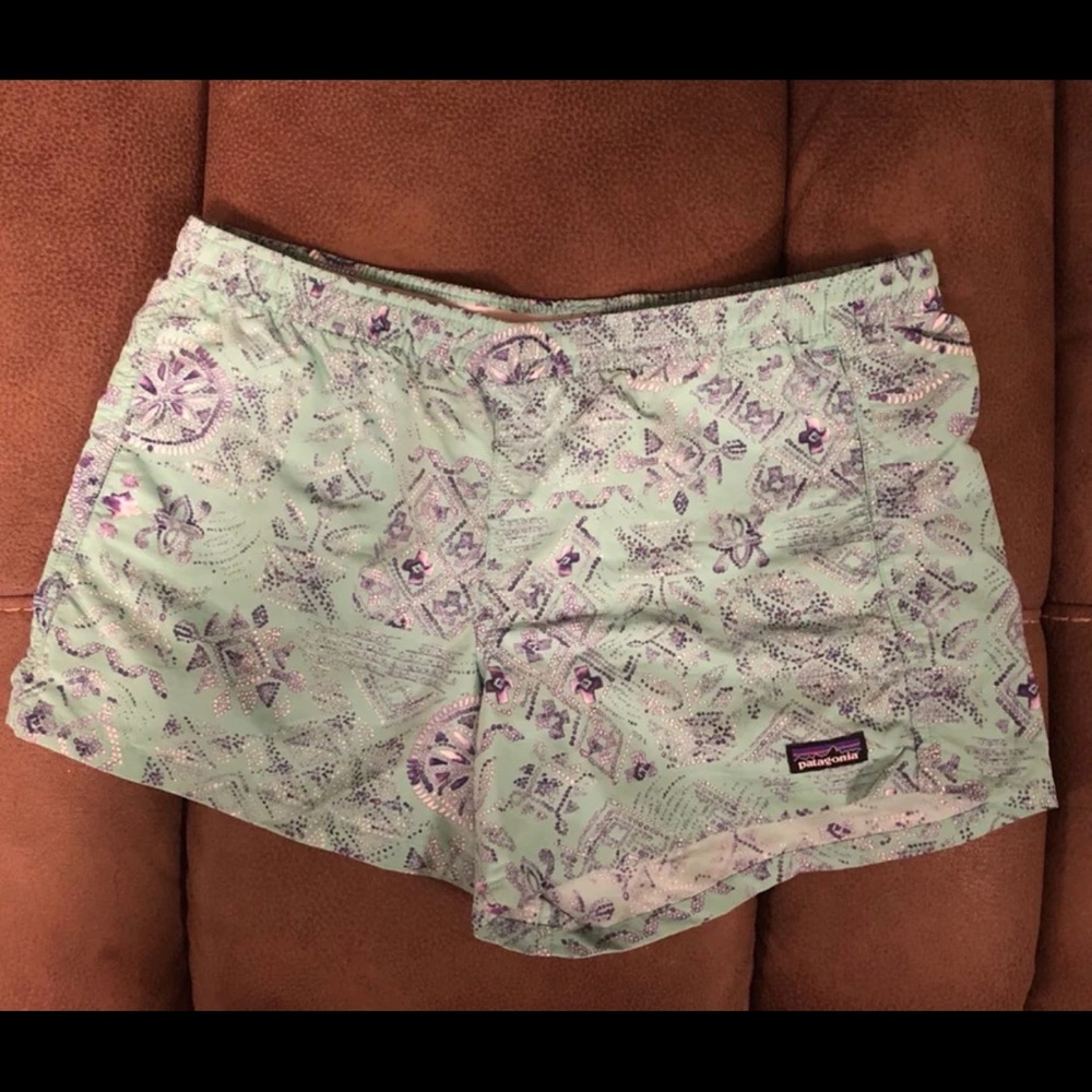 Girls Patagonia Baggies Shorts Size XXL